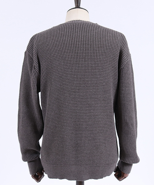 CAMBIO(カンビオ)の「mn1880-ルーズシルエットローゲージワッフルニット(ニット/セーター・メンズ・ブラック/グレー/オフホワイト/モカ・S/M/L)」の20枚目の写真
