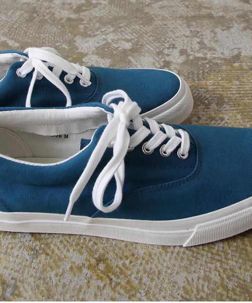 coen(コーエン)の「カリフォルニアキャンバススニーカー(スニーカー・メンズ・ケリー/ネイビー/ホワイト/ライトブルー・MEDIUM/SMALL/X-LARGE/LARGE)」の14枚目の写真