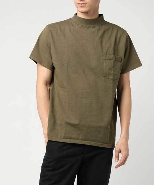 Goodwear(Since1983)（グッドウェア）の「【MADE IN USA】S/S MOCK NECK POCKET TEE / ショートスリーブ　モックネックポケットＴ（Tシャツ/カットソー・メンズ・マスタード/ブルーグラス/ブラック系その他/杢グレー/ナチュラル/ブラウン/ネイビー/ダークオリーブ/ホワイト/チャコールグレー/ピンク系その他/イエロー系その他/パープル系その他/グリーン系その他/ブラック/グリーン/オリーブ/イエロー系その他2/レッド/ブルー系その他/グレー系その他/グレイッシュベージュ/コバルトブルー/ピンク系その他2/グリーン系その他2/ブラウン系その他/ライトグリーン/ライトイエロー/カーキ系2/パープル系その他2/キナリ/グリーン系その他3/オレンジ系その他3/ブルー系その他2/モスグリーン/オレンジ系その他2/グレー系その他3/クリーム/ライトグリーン系・SMALL/MEDIUM/LARGE/X-LARGE）」の15枚目の写真