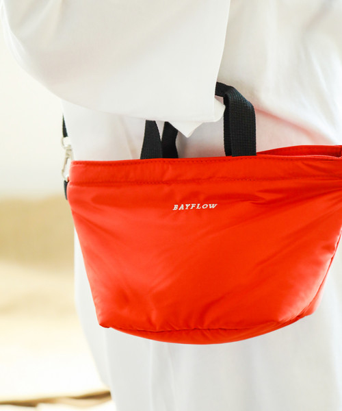 BAYFLOW(ベイフロー)の「2WAYパディングミニロゴトート(トートバッグ・レディース・ベビーピンク/ベージュ/オレンジ/ライトグレー/ブラック・FREE)」の10枚目の写真