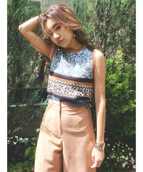 EVRIS（エヴリス）の「オリエンタルジャガードタンクKNITプルオーバー（ニット/セーター・レディース・オレンジ/ブルー/ベージュ・FREE）」の10枚目の写真