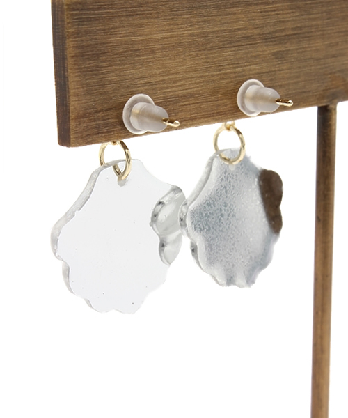 mystic（ミスティック）の「パールシェルピアス（ピアス（両耳用）・レディース・その他/オフホワイト・ﾌﾘ-）」の4枚目の写真