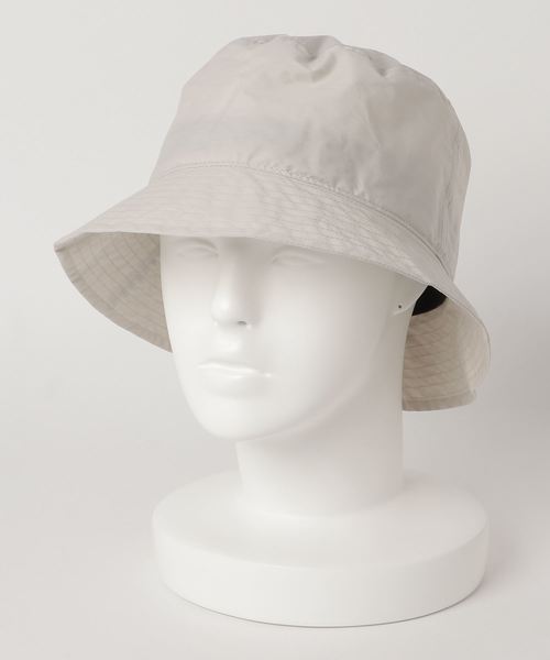 KIJIMA TAKAYUKI（キジマ　タカユキ）の「KIJIMA TAKAYUKI / コットンナイロンバケットハット（ハット・メンズ・ライトグレー/ブラック・2）」の4枚目の写真