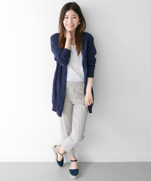 URBAN RESEARCH DOORS WOMENS(アーバンリサーチ ドアーズ ウィメンズ)の「DOORS コットンロングルーズカーデ(カーディガン/ボレロ・レディース・オフホワイト/杢グレー/ネイビー・ONE)」の11枚目の写真