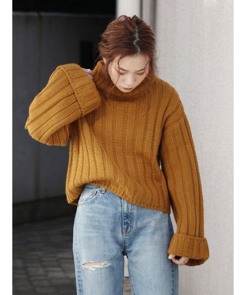 Ungrid(アングリッド)の「ハイネックワイドリブショートニット(ニット/セーター・レディース・ダークブラウン/ベージュ/イエロー・FREE)」の18枚目の写真