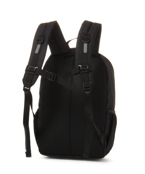 GLOBAL WORK(グローバルワーク)の「【キッズ】8ポケットバックパック/865847(バックパック/リュック・キッズ・ブラック/ベージュ・FREE)」の4枚目の写真