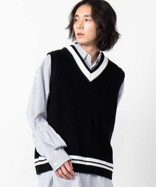 WEGO（ウィゴー）の「WEGO/ビッグシルエットチルデンニットベスト（ベスト・メンズ・ブラック/ホワイト/ベージュ・MEDIUM/LARGE）」の3枚目の写真