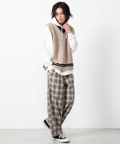 WEGO（ウィゴー）の「WEGO/ビッグシルエットチルデンニットベスト（ベスト・メンズ・ブラック/ホワイト/ベージュ・MEDIUM/LARGE）」の12枚目の写真