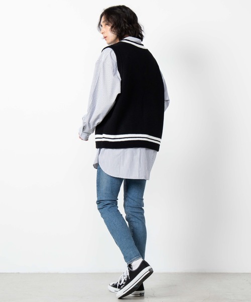 WEGO（ウィゴー）の「WEGO/ビッグシルエットチルデンニットベスト（ベスト・メンズ・ブラック/ホワイト/ベージュ・MEDIUM/LARGE）」の9枚目の写真