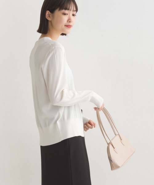 OMNES（オムネス）の「レーヨンナイロン シェルボタンクルーネックニットカーディガン（カーディガン/ボレロ・レディース・ブラック/ベージュ/ブラウン/グリーン/アイボリー/ダークブラウン・SMALL/MEDIUM）」の18枚目の写真