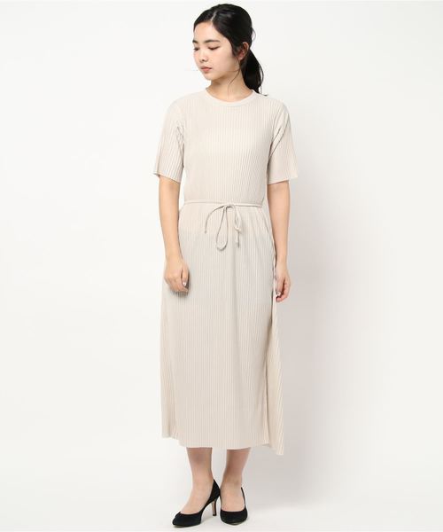 LOWRYS FARM（ローリーズファーム）の「マルチＷＡＹプリーツワンピ　877276（ワンピース・レディース・アイボリー/チャコールグレー/イエロー/ブラウン・FREE）」の21枚目の写真