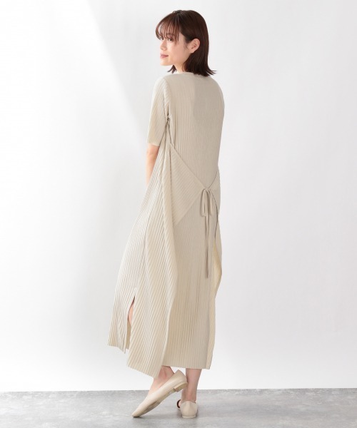 LOWRYS FARM（ローリーズファーム）の「マルチＷＡＹプリーツワンピ　877276（ワンピース・レディース・アイボリー/チャコールグレー/イエロー/ブラウン・FREE）」の11枚目の写真