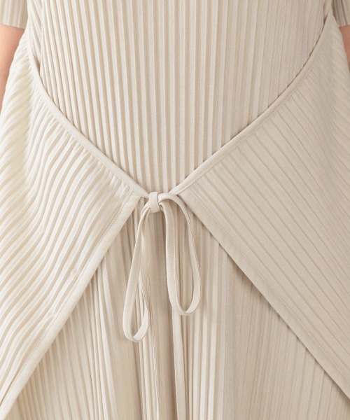 LOWRYS FARM（ローリーズファーム）の「マルチＷＡＹプリーツワンピ　877276（ワンピース・レディース・アイボリー/チャコールグレー/イエロー/ブラウン・FREE）」の16枚目の写真