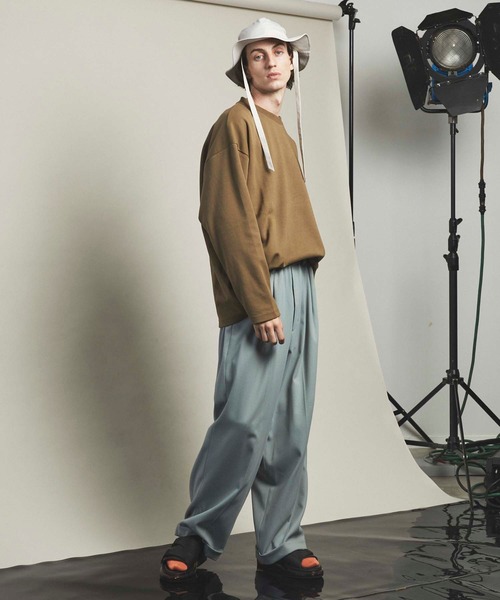 MAISON SPECIAL(メゾンスペシャル)の「《ユニセックスアイテム》プライムオーバーダンボールスウェットロングカットソー 【MAISON SPECIAL/メゾンスペシャル】(Tシャツ/カットソー・メンズ・ブラック/パープル/ブラウン/オフホワイト/グリーン・1/2/0/3)」の8枚目の写真