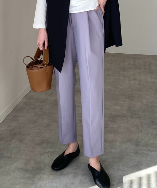 She's Closet（シーズクローゼット）の「センタープレスタック入りハイウエストテーパードパンツ（その他パンツ・レディース・チャコールグレー/ブラック/ベージュ/ネイビー/カーキ/マスタード/モカ/ブラウン系その他/ダークブルー/ブラウン/イエロー/パープル/アイボリー/ブルーグリーン/グレイッシュベージュ/オレンジ/ラベンダー/ブルーパープル/スモークピンク/テラコッタ/グリーン/ライトピンク/グリーン系その他/パープル系その他/イエロー系その他/オレンジ系その他/ブルーグレー/サンドベージュ/ダークベージュ/グレー・M/L/XL/XXL/S）」の21枚目の写真