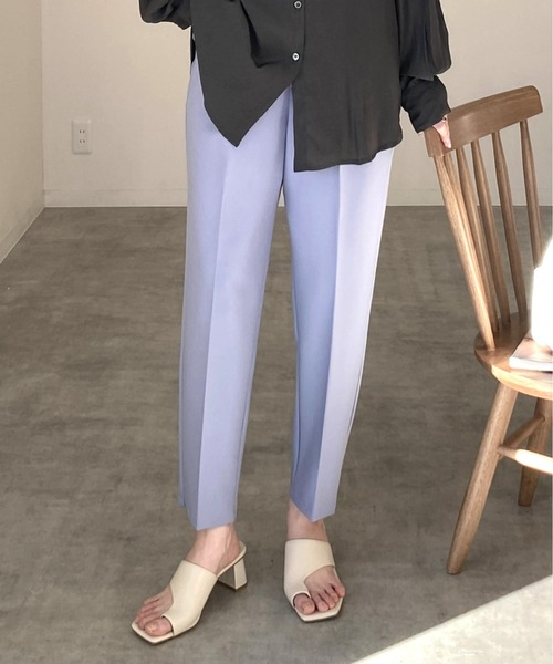 She's Closet（シーズクローゼット）の「センタープレスタック入りハイウエストテーパードパンツ（その他パンツ・レディース・チャコールグレー/ブラック/ベージュ/ネイビー/カーキ/マスタード/モカ/ブラウン系その他/ダークブルー/ブラウン/イエロー/パープル/アイボリー/ブルーグリーン/グレイッシュベージュ/オレンジ/ラベンダー/ブルーパープル/スモークピンク/テラコッタ/グリーン/ライトピンク/グリーン系その他/パープル系その他/イエロー系その他/オレンジ系その他/ブルーグレー/サンドベージュ/ダークベージュ/グレー・M/L/XL/XXL/S）」の22枚目の写真