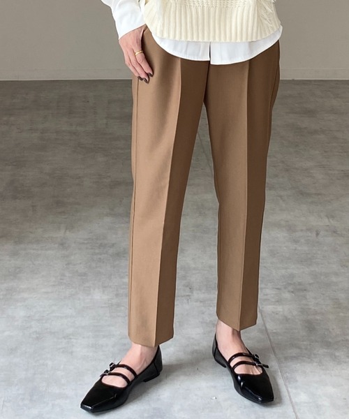 She's Closet（シーズクローゼット）の「センタープレスタック入りハイウエストテーパードパンツ（その他パンツ・レディース・チャコールグレー/ブラック/ベージュ/ネイビー/カーキ/マスタード/モカ/ブラウン系その他/ダークブルー/ブラウン/イエロー/パープル/アイボリー/ブルーグリーン/グレイッシュベージュ/オレンジ/ラベンダー/ブルーパープル/スモークピンク/テラコッタ/グリーン/ライトピンク/グリーン系その他/パープル系その他/イエロー系その他/オレンジ系その他/ブルーグレー/サンドベージュ/ダークベージュ/グレー・M/L/XL/XXL/S）」の7枚目の写真