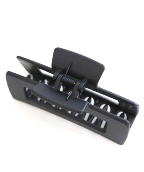 Ree&Mee（リーアンドミー）の「Ree＆Mee ビッグサイズ バンスクリップ マットカラー ヘアアクセサリー ヘアクリップ（バレッタ/ヘアクリップ・レディース・ブラック/ブラウン/カーキ/ピンク/ブルー/アイボリー・FREE）」の10枚目の写真