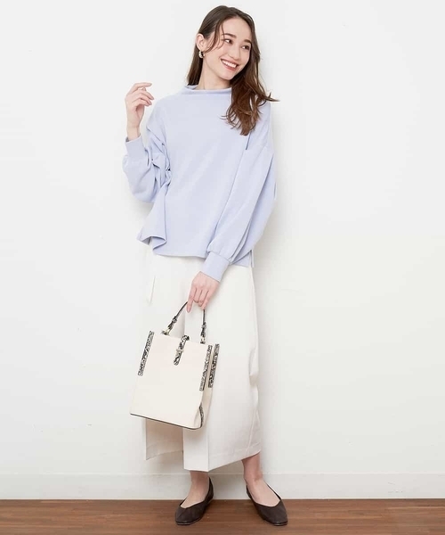 OFUON le MK（オフオンルエムケー）の「【洗濯機で洗える】【秋まで着られる】ベルト付きハイウエストワイドパンツ（スラックス・レディース・ベージュ/ネイビー/アイボリー・36/40/38）」の5枚目の写真