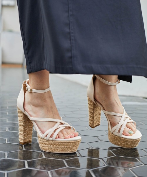 LIPSERVICE（リップサービス）の「ジュートヒールサンダル（サンダル・レディース・ブラウン/アイボリー・S/M/L）」の2枚目の写真