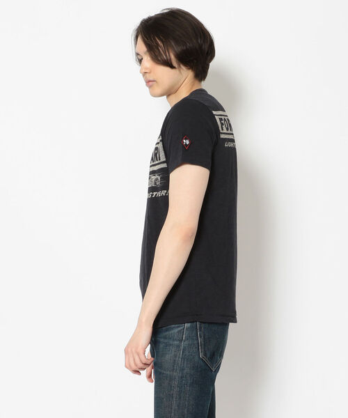 Johnson Motors Inc.(ジョンソン モータース)の「Johnson Motors,Inc./ジョンソン モータース/FORD V FERRARI(Tシャツ/カットソー・メンズ・ブラック・SMALL/MEDIUM/LARGE)」の3枚目の写真