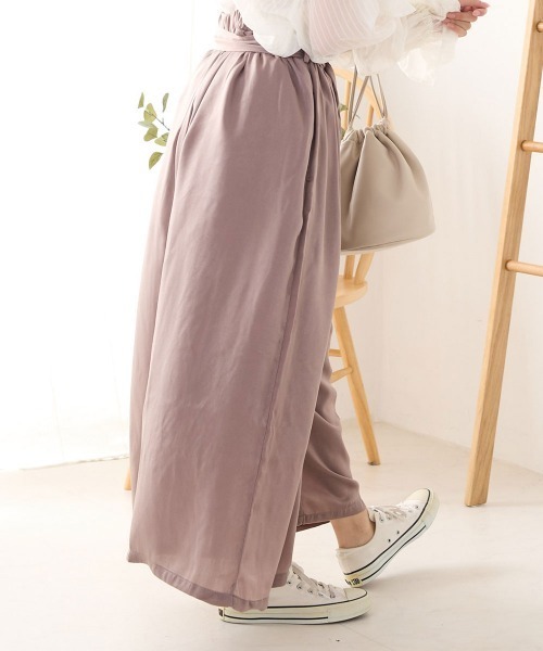 OMNES Another Edition（オムネス アナザーエディション）の「サテンベルト付きギャザーワイドイージーパンツ（その他パンツ・レディース・ブラック/ミント/モカ・FREE）」の5枚目の写真