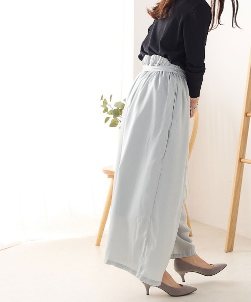 OMNES Another Edition（オムネス アナザーエディション）の「サテンベルト付きギャザーワイドイージーパンツ（その他パンツ・レディース・ブラック/ミント/モカ・FREE）」の10枚目の写真