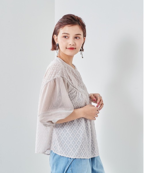 cepo（セポ）の「カットドビーレースブラウス（シャツ/ブラウス・レディース・ネイビー/オフホワイト/ベージュ/グレー・M）」の14枚目の写真