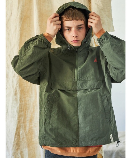 AlexanderLeeChang(アレキサンダーリーチャン)の「AlexanderLeeChang/アレキサンダーリーチャン 5050 ANORAK アノラック AC032105(ブルゾン・メンズ・カーキ/ネイビー/ピンク・2/3)」の2枚目の写真