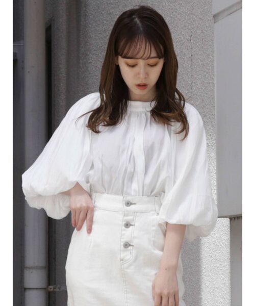 dazzlin（ダズリン）の「ボリュームシアーハイネックリボンブラウス（シャツ/ブラウス・レディース・オフホワイト/ブルー/ピンク・FREE）」の8枚目の写真