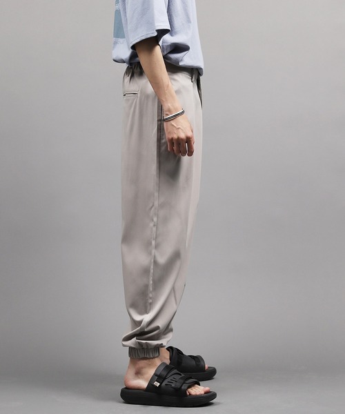 Air Tokyo（エアートウキョー）の「【ファッションインフルエンサーMASAKI × AIR TOKYO 限定コラボ】ジョガーバルーンパンツ（その他パンツ・メンズ・ブラック/グレイッシュベージュ・LARGE/MEDIUM）」の17枚目の写真
