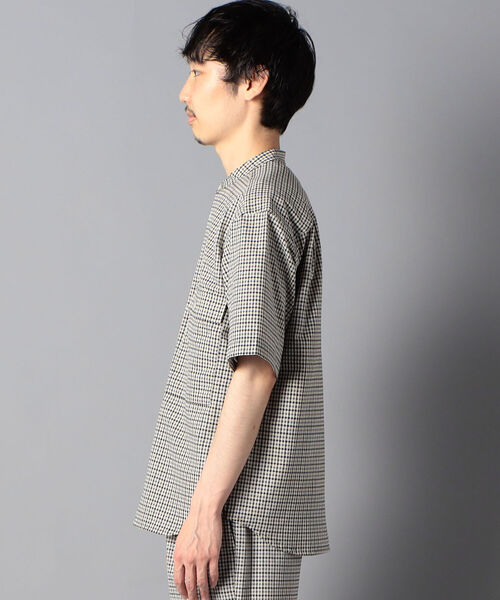 GLOSTER（グロスター）の「AIR TROUGH バンドカラーシャツ ※通気性◎、軽量◎、ストレッチ性◎の機能素材を使用（シャツ/ブラウス・メンズ・ネイビー/ホワイト系その他2・SMALL/MEDIUM/LARGE）」の4枚目の写真