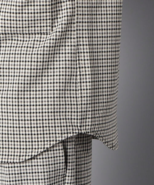 GLOSTER（グロスター）の「AIR TROUGH バンドカラーシャツ ※通気性◎、軽量◎、ストレッチ性◎の機能素材を使用（シャツ/ブラウス・メンズ・ネイビー/ホワイト系その他2・SMALL/MEDIUM/LARGE）」の8枚目の写真