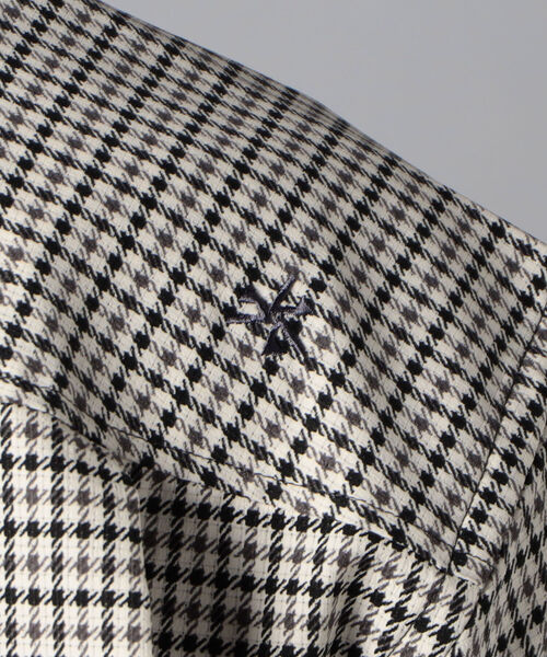 GLOSTER（グロスター）の「AIR TROUGH バンドカラーシャツ ※通気性◎、軽量◎、ストレッチ性◎の機能素材を使用（シャツ/ブラウス・メンズ・ネイビー/ホワイト系その他2・SMALL/MEDIUM/LARGE）」の10枚目の写真