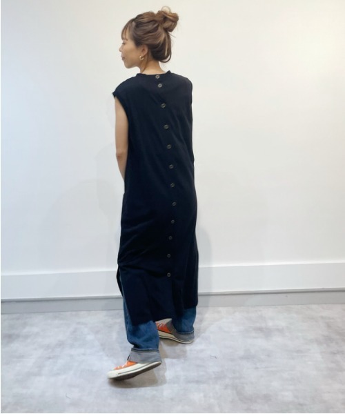 ulu(ウル)の「Organic cotton mockneckdesign nosleeve button dress(ワンピース・レディース・ブラック/ベージュ/ミント・FREE)」の2枚目の写真