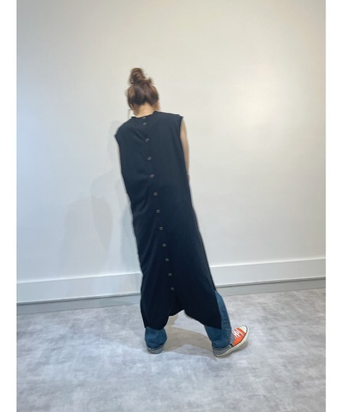 ulu(ウル)の「Organic cotton mockneckdesign nosleeve button dress(ワンピース・レディース・ブラック/ベージュ/ミント・FREE)」の5枚目の写真