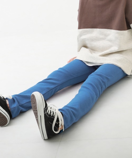 devirock(デビロック)の「ウルトラストレッチパンツ(しっかり編み)(その他パンツ・キッズ・ブラック/ダークグリーン/ネイビー/カーキ/ダークオリーブ/ブルー/ダークパープル/モカ/ラベンダー/ブラウン系その他/ブルー系その他/パープル系その他/キャメル/イエロー系その他/ヘザーチャコール/スモークピンク/ライトベージュ/ブルー系その他2/ブルー系その他3/パープル系その他2・120cm/100cm/110cm/90cm/80cm/160cm/150cm/140cm/130cm)」の11枚目の写真