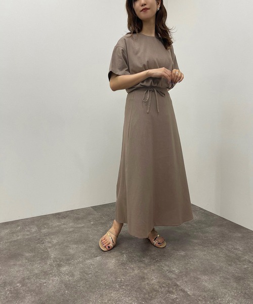 apres jour mignon（アプレジュールミニョン）の「リネン混スリット入りスカート【ZOZOTOWN限定アイテム】（スカート・レディース・ピンクベージュ/チャコールグレー・X-LARGE/フリー）」の17枚目の写真