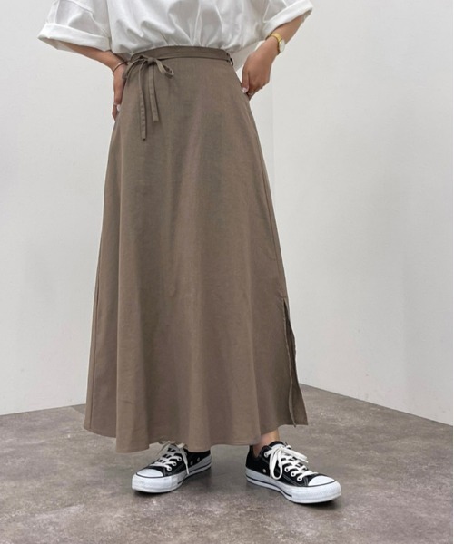 apres jour mignon（アプレジュールミニョン）の「リネン混スリット入りスカート【ZOZOTOWN限定アイテム】（スカート・レディース・ピンクベージュ/チャコールグレー・X-LARGE/フリー）」の4枚目の写真