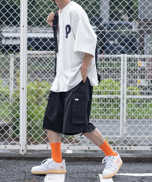 Perushu(ペルーシュ)の「ストライプベースボールシャツ(シャツ/ブラウス・メンズ・ネイビー/オフホワイト・MEDIUM/LARGE)」の7枚目の写真