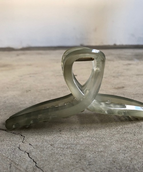 aller au lit（アレオリ）の「FT:アクリル　バンス（バレッタ/ヘアクリップ・レディース・ベージュ/ブラウン/パープル/グリーン・FREE）」の9枚目の写真