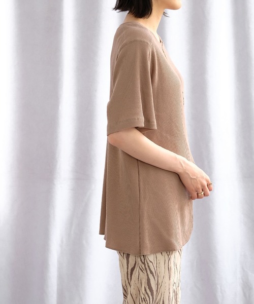 ＡＮＤＪ（アンドジェイ）の「2WAYセンターホックテールヘムサーマルトップス（Tシャツ/カットソー・レディース・チャコール/モカ/ピンク/ベージュ系その他・M）」の14枚目の写真