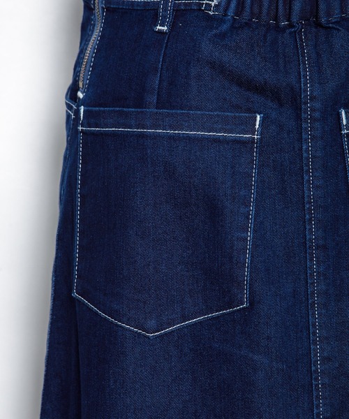 AS KNOW AS PINKY(アズノゥアズピンキー)の「あそびごころデニムジャンパースカート(ジャンパースカート・レディース・インディゴブルー/ライトインディゴブルー・FREE)」の4枚目の写真