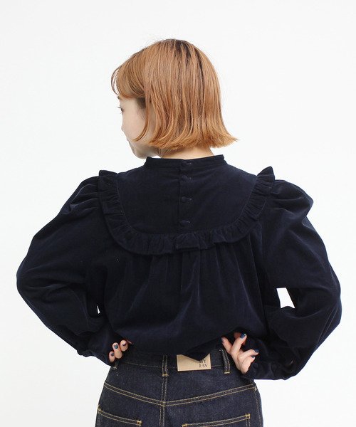 Dot&Stripes CHILD WOMAN(ドットアンドストライプス チャイルドウーマン)の「極細コールディアモイスト パフ袖ブラウス(シャツ/ブラウス・レディース・アイボリー/レッド/ネイビー・FREE)」の10枚目の写真