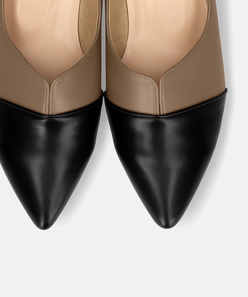 MAMIAN（マミアン）の「ポインテッドトゥ 切り替え ドレスシューズ（ドレスシューズ・レディース・シルバー/グレイッシュベージュ/ブラック系その他4/ブラック系その他5/ベージュ×ブラック/レオパード/ダークブラウン/ホワイト×ブラック/アイボリー/ベージュ系その他/シルバー系その他・22.5cm/23.5cm/24.5cm/23.0cm/24.0cm/25.0cm/22.0cm/21.5cm/25.5cm）」の14枚目の写真