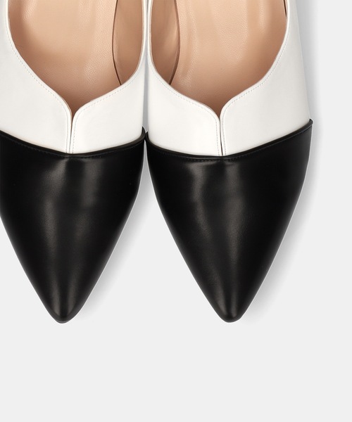 MAMIAN（マミアン）の「ポインテッドトゥ 切り替え ドレスシューズ（ドレスシューズ・レディース・シルバー/グレイッシュベージュ/ブラック系その他4/ブラック系その他5/ベージュ×ブラック/レオパード/ダークブラウン/ホワイト×ブラック/アイボリー/ベージュ系その他/シルバー系その他・22.5cm/23.5cm/24.5cm/23.0cm/24.0cm/25.0cm/22.0cm/21.5cm/25.5cm）」の21枚目の写真