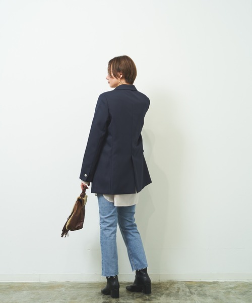 HERENCIA（ヘレンチア）の「ピークドラペル ダブル 4B ブレザー ジャケット（テーラードジャケット・レディース・ベージュ/ダークネイビー/セージグリーン・MEDIUM）」の18枚目の写真