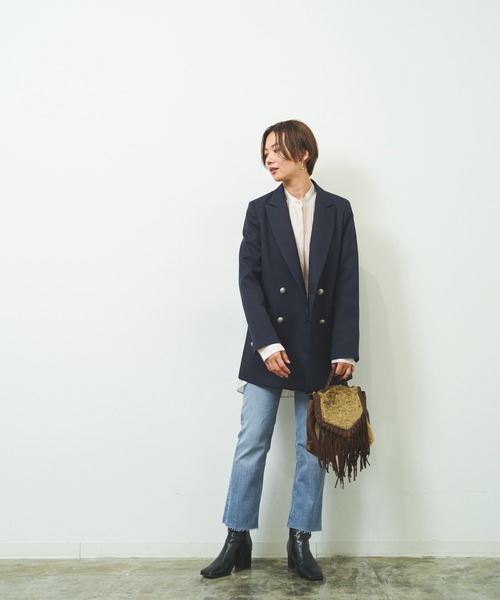 HERENCIA（ヘレンチア）の「ピークドラペル ダブル 4B ブレザー ジャケット（テーラードジャケット・レディース・ベージュ/ダークネイビー/セージグリーン・MEDIUM）」の11枚目の写真