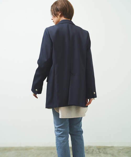 HERENCIA（ヘレンチア）の「ピークドラペル ダブル 4B ブレザー ジャケット（テーラードジャケット・レディース・ベージュ/ダークネイビー/セージグリーン・MEDIUM）」の19枚目の写真