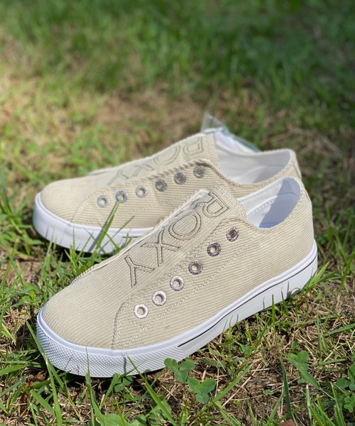 ROXY(ロキシー)の「ROXY/ロキシー スニーカー コーデュロイ 軽量 RFT214400(スニーカー・レディース・ベージュ/グレー/オレンジ・23.0cm/25.0cm/24.0cm/24.5cm/23.5cm)」の2枚目の写真